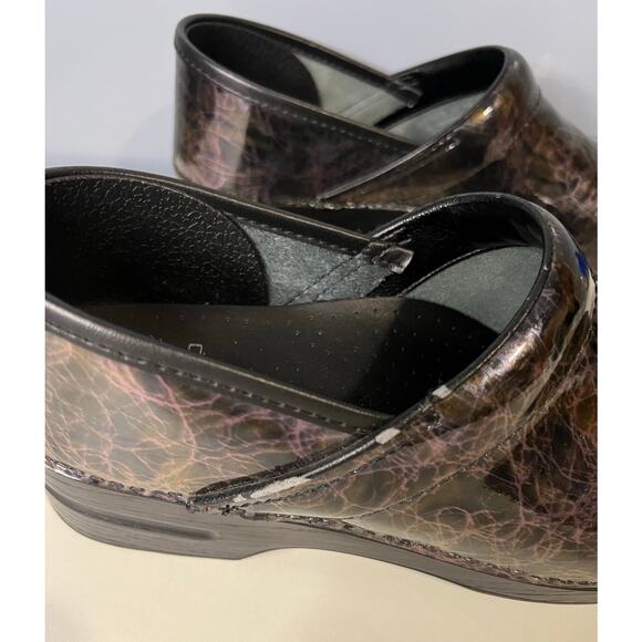 Dansko Clogs - Women's Size 42 - Picture 9 of 10